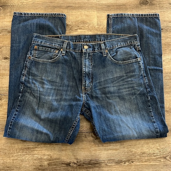 Levi Strauss & Co 527 low Boot Cut Men’s Jeans 36x30 excellent condition - Picture 4 of 10